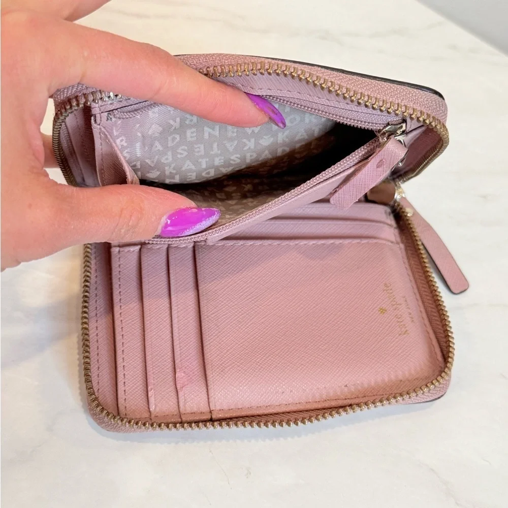 🔥Kate Spade Pink Wallet EUC🔥